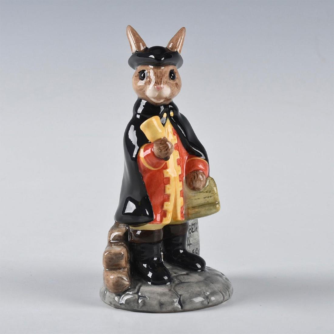 ROYAL DOULTON BUNNYKINS FIGURINE TOWN CRIER DB259: Special edition of 2,500 figurines. Stamped to base ROYAL DOULTON and other marks. Artist: C. Dadd Issued: 2002 Dimensions: 4.5"H Edition Number: 387 Edition Size: 2500 Manufacturer: Royal Doulton Pro