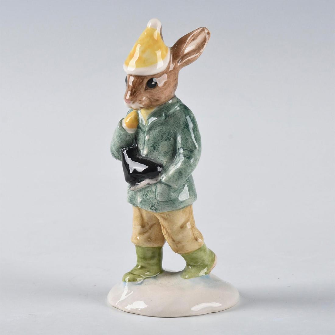 ROYAL DOULTON BUNNYKINS FIGURINE BOY SKATER DB152 (1 of 5)