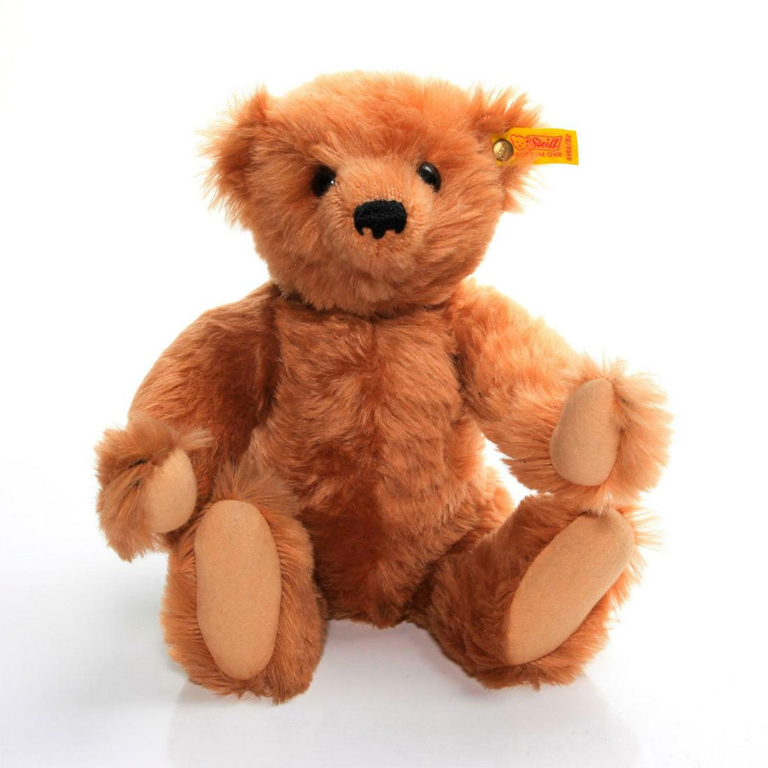 STEIFF REPLICA 1903 BEAR, MR. CINNAMON 0151/32, 1984 (1 of 3)