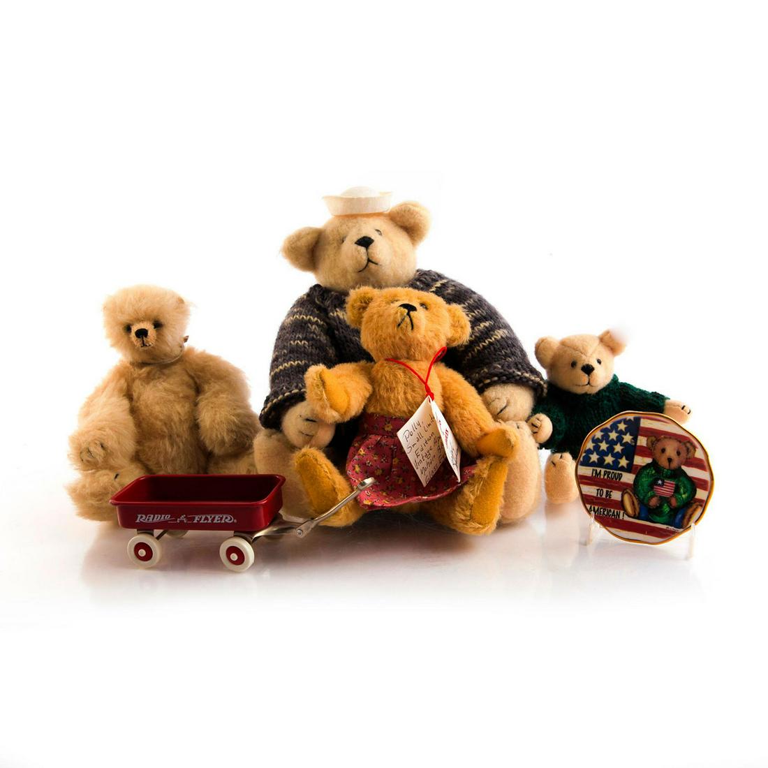 GROUP OF 4 TEDDY BEARS: Varies in sizes. Collectable from Alpaca and Carolyn Jacoben. The medium Polar bear has mohair. Wears a leather necklace with "polar bear" shape stone. The 2 others Polar bears have short hair, suede 