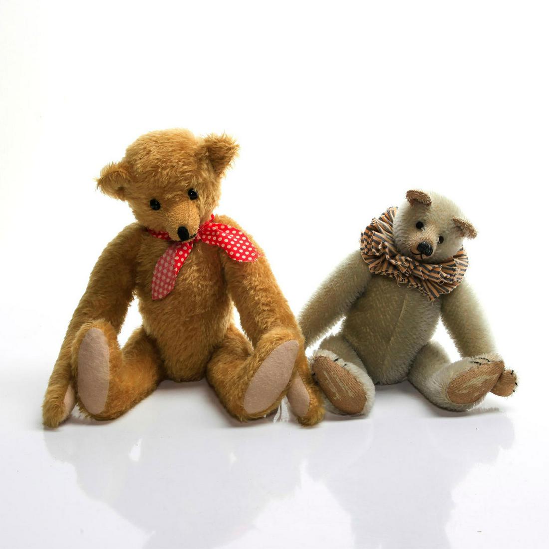 LYNN GATTO ARTICULATED BEAR, JOHANNA HAIDA ARTIUCLATED (1 of 3)