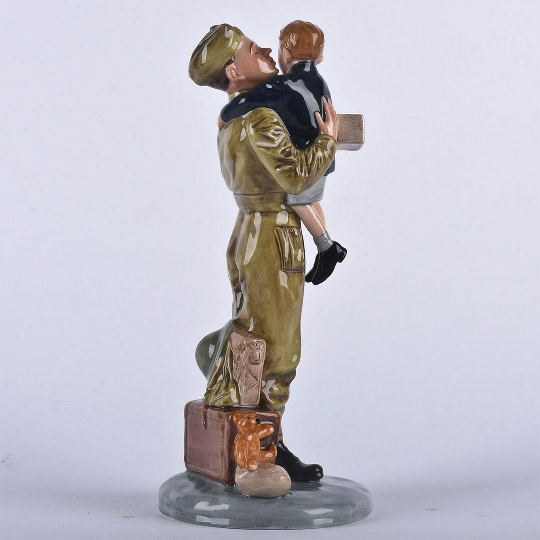 ROYAL DOULTON FIGURINE, FAREWELL DADDY HN4363: Handpainted, glazed, World War II limited edition tribute. Royal Doulton backstamp. Artist: Tim Potts Issued: 2002 Dimensions: 10.5"H Edition Number: 548 Edition Size: 2500 Manufacturer: Royal Doulton