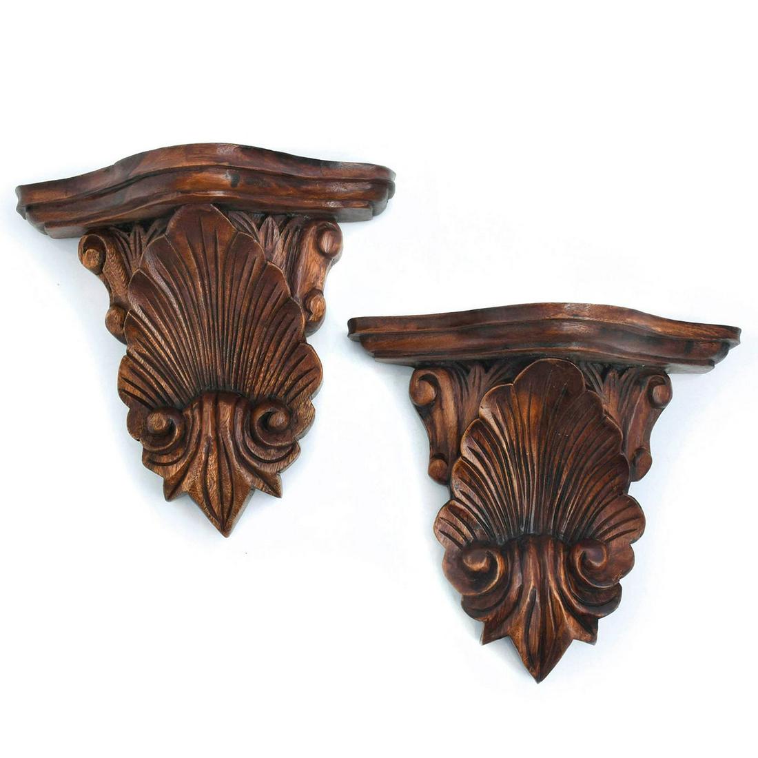 CARVED BLACKFOREST BOOKENDS OR DECORATIVE SHELVES (1 of 6)