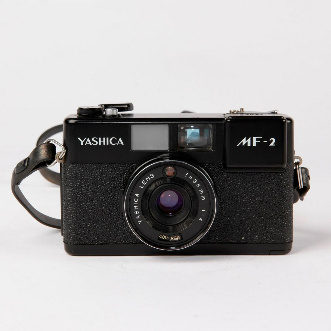 YASHICA MF-2 VINTAGE COMPACT 3MM P&S CAMERA (1 of 3)