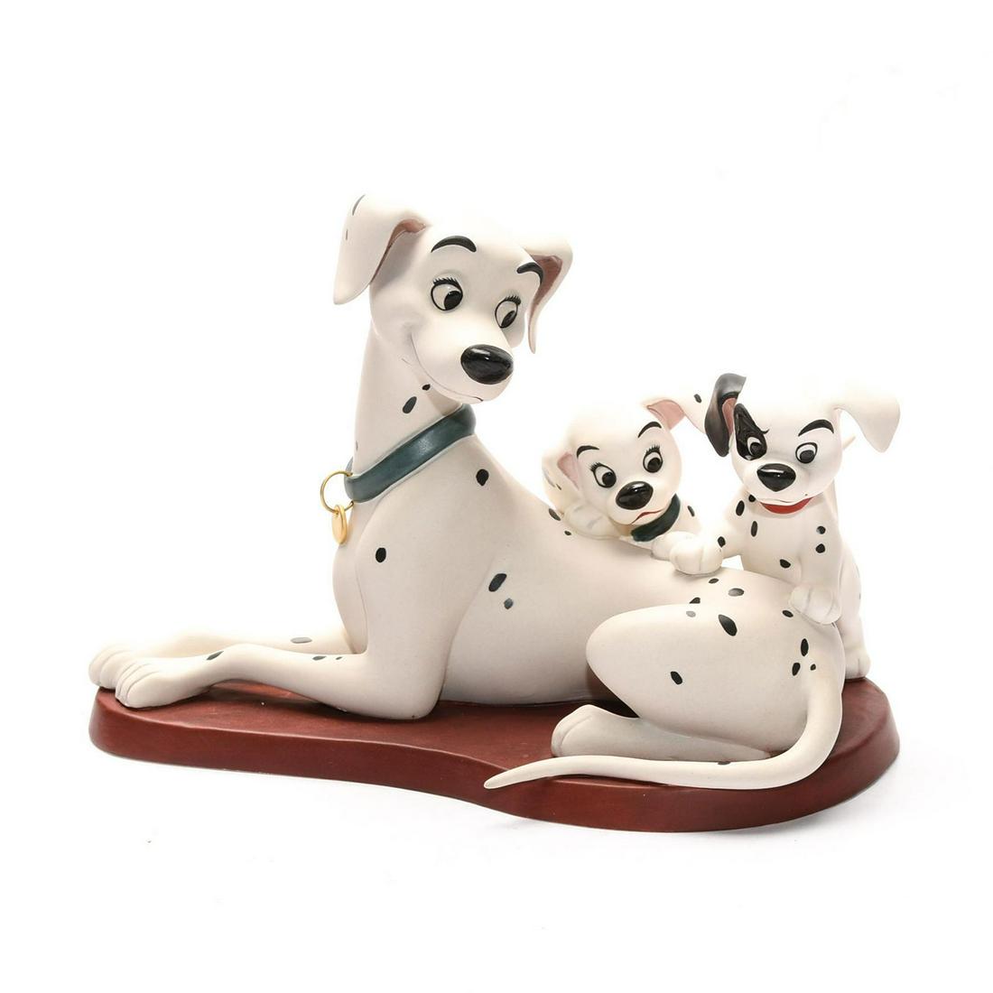 DISNEY CLASSICS GROUP FIGURINE, PATIENT PERDITA & PUPS: 101 Dalmatians Mom, pups. Certificate Authenticity. DISNEY stamp. Stamped to base WALT DISNEY CLASSICS COLLECTION 101 DALMATIANS. Collectors box. Issued: 1996 Dimensions: 5"H x 7.75"L Manufacturer: Wa