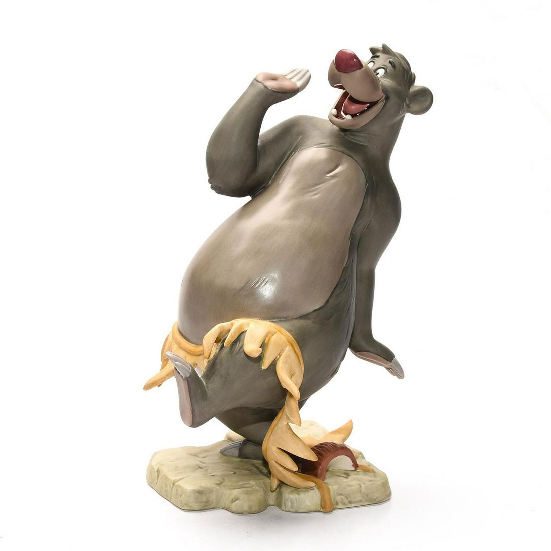 DISNEY CLASSICS FIGURINE, THE JUNGLE BOOK, HULA BALOO: 30th anniversary commemorative. Certificate of Authenticity. Stamped to base WALT DISNEY CLASSICS COLLECTION THE JUNGLE BOOK 30TH ANNIVERSARY HULA BALOO. Certificate of Authenticity. Collectors box. I