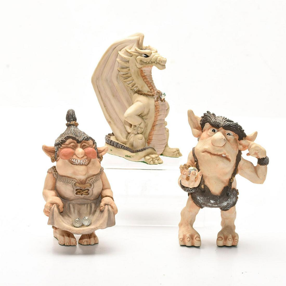 3 WORLD OF KRYSTONIA FIGURINE SCULPTURES Nov 22, 2019 Whitley's