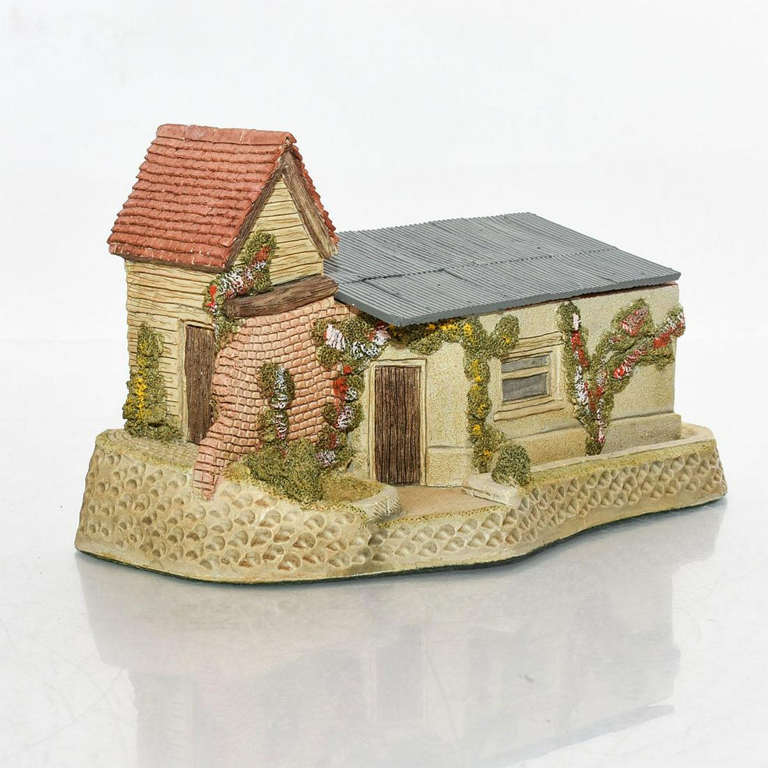 DAVID WINTER COTTAGE SCULPTURE, THE COAL SHED: Certificate of Authenticity, artist signed. Original box. A David Winter miniature cottage, The Coal Shed. Hand painted, with original collector's box and Certificate of Authenticity, signed by artist
