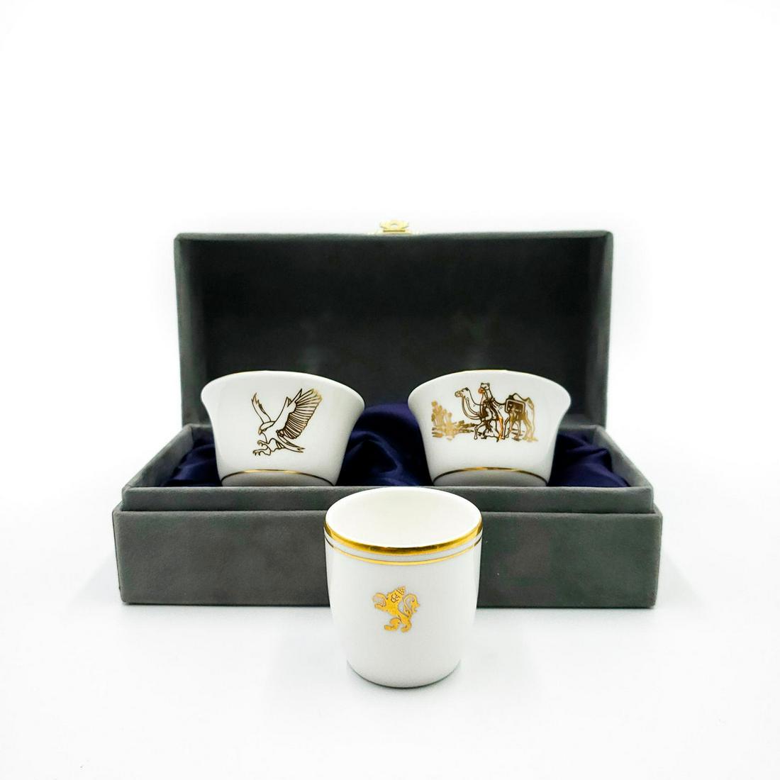 3 ROYAL DOULTON PORCELAIN AIRLINE GIFT MINI CUPS: Gulf Airlines in original case and other. Doulton backstamp. Issued: 20th c. Dimensions: 7"W, largest Manufacturer: Royal Doulton Country of Origin: England