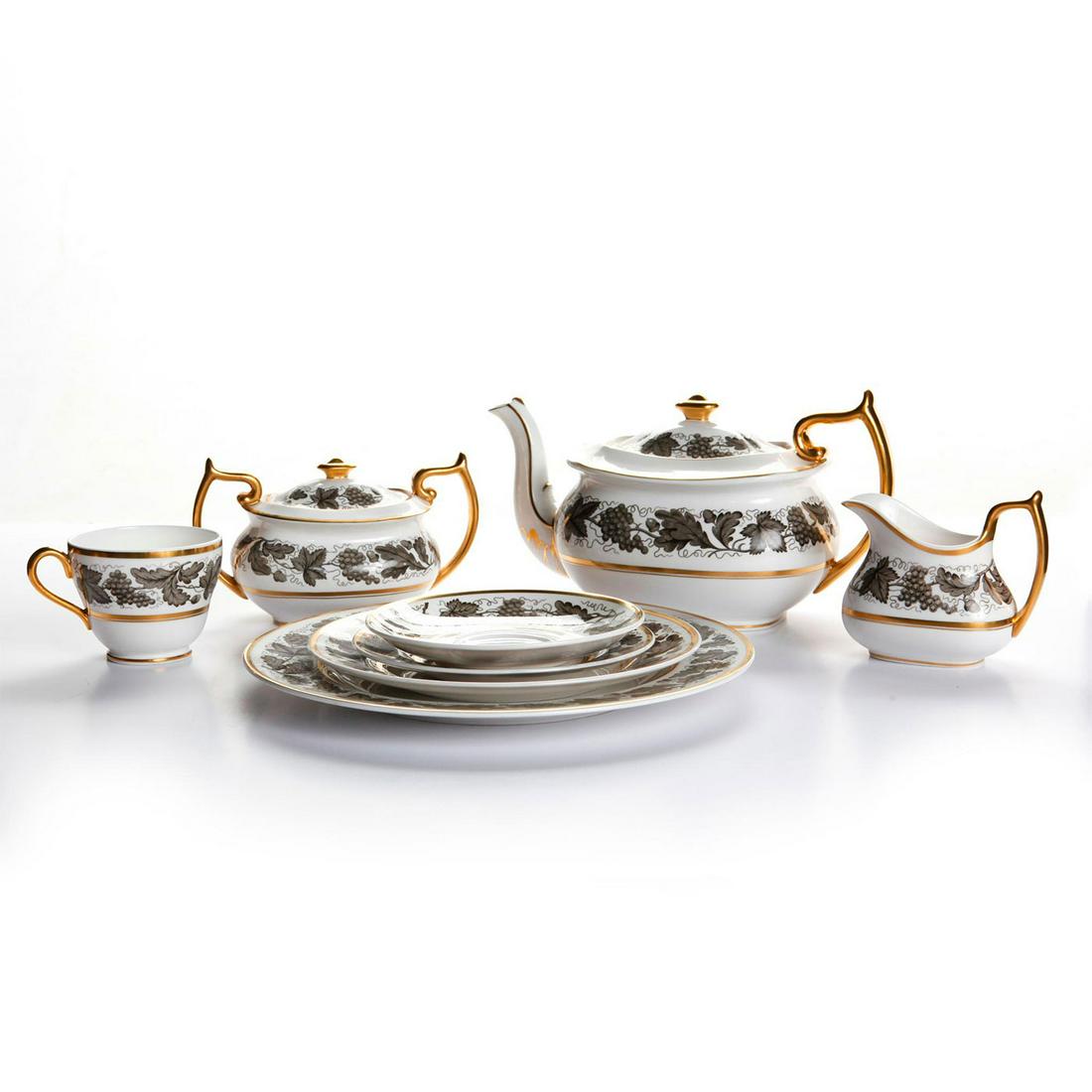 36 PC. SPODE CHINA DINNERWARE, KENT Y5449 PATTERN: Reproduction of a Spode Pattern, circa A.D. 1808, on underside. Sugar bowl damaged bottom, repaired with glued. Includes 9 dinner plates; 6 each dessert plates, salad plates, cups and saucers. 1 Teapo