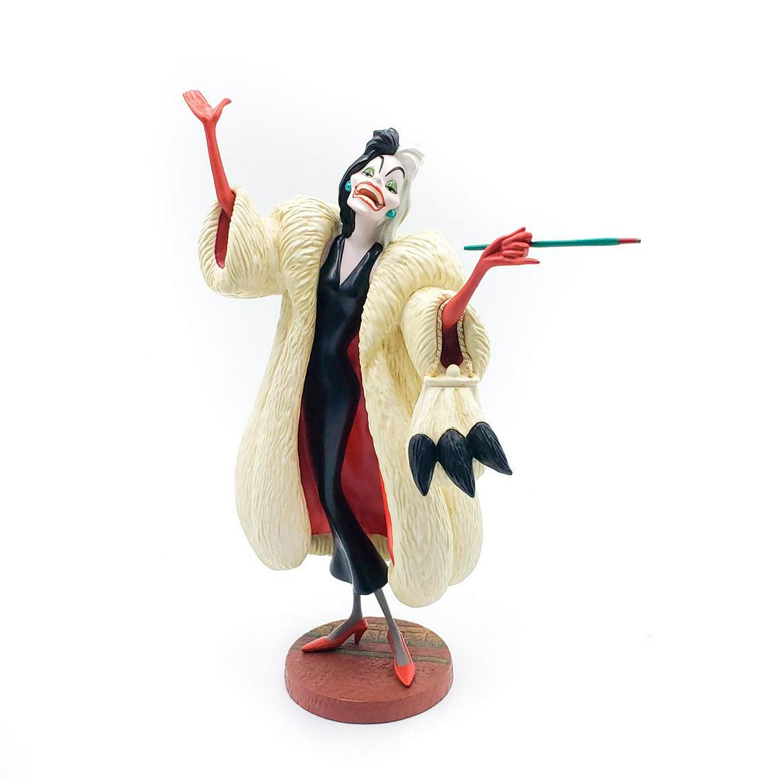 DISNEY CLASSICS FIGURINE, CRUELLA DE VIL: 101 Dalmatians villain. In original packaging. Cruella De Vil was the 1995 Walt Disney Collectors Society members only exclusive sculpture. Issued: 1995 Dimensions: 10"H Manufacturer: Walt Disney Co.