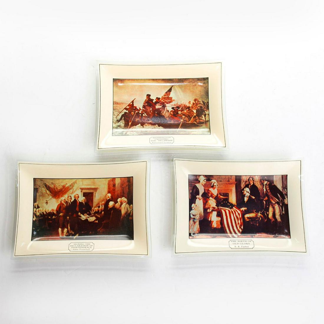 3 VINTAGE AMERICANA CANDY OR JEWELRY DISHES (1 of 4)