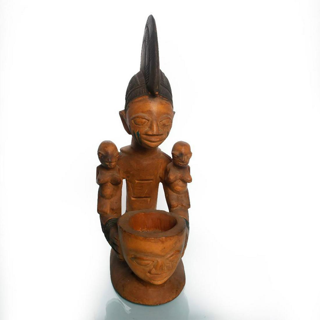 NIGERIAN TRIBAL WOOD SCULPTURE OF WOMAN AND MOLTAR (1 of 5)