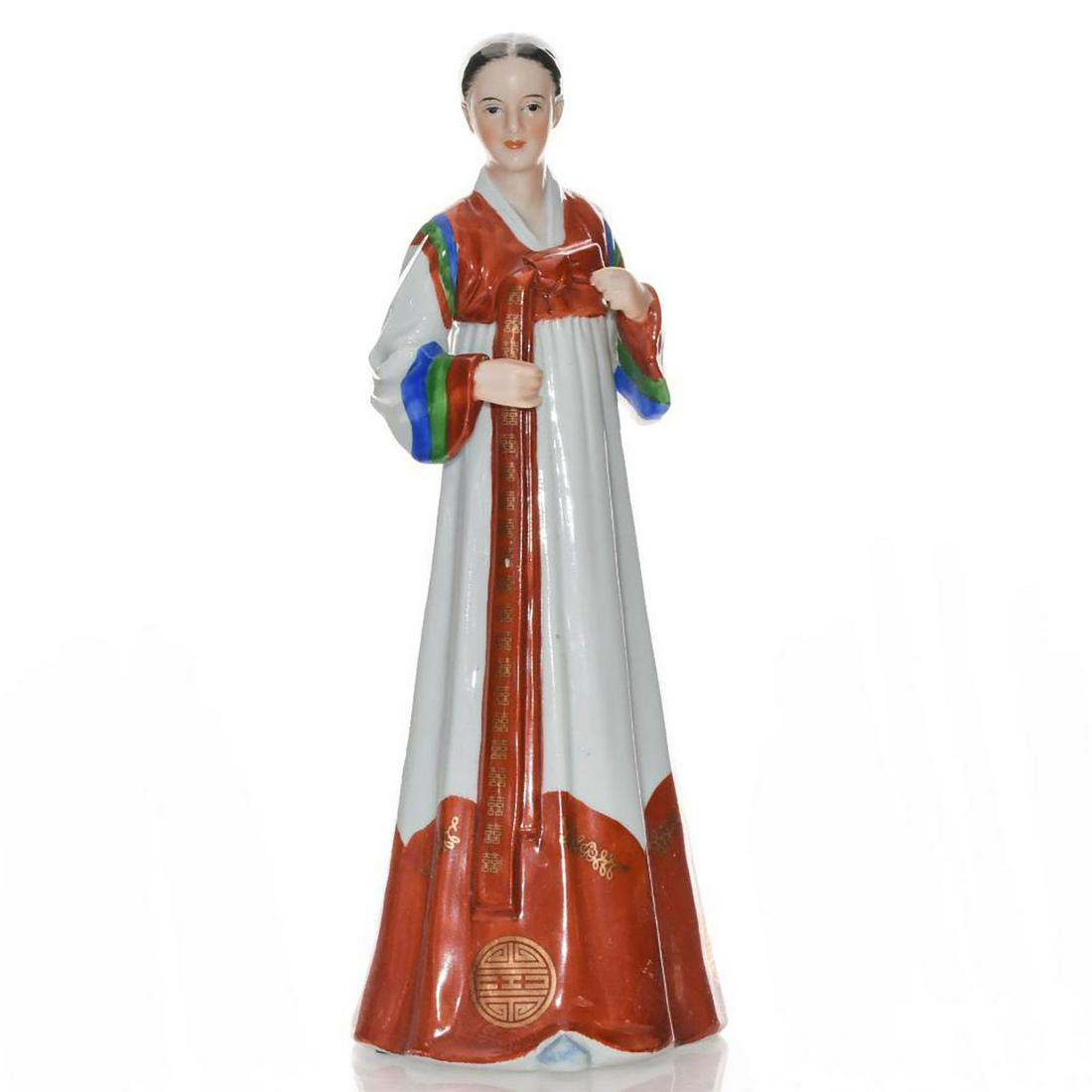 ROYAL SEOUL SOUTH KOREAN PORCELAIN FIGURINE: Vintage hand decorated Korean woman with colorful dress. Royal Seoul stamp on bottom. Issued: 20th c. Dimensions: 9"H Manufacturer: Royal Seoul Country of Origin: South Korea