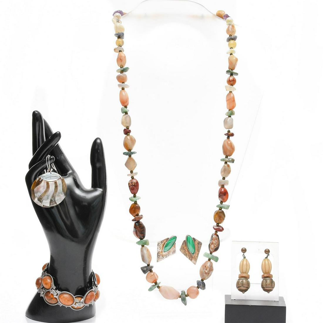 STERLING SILVER AND SEMIPRECIOUS STONE JEWELRY SET: 2 bracelets, 3 sets of ear rings, and 1 necklace. Total weight 212g. Necklace size 32"C, 2 bracelet sizes 7"C. Issued: 20th c. Dimensions: 212g. Provenance: David Farin Collection