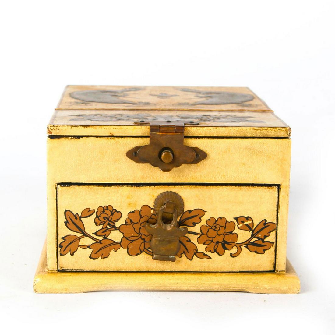 VINTAGE CHINESE WOODEN JEWELRY BOX WITH MIRROR: Hand painted wooden jewelry box, two dragons on top lid. Mirror inside the top lid with one drawer. Issued: 20th c. Dimensions: 3.5"H x 6.5"L x 5"W Country of Origin: China Provenance: David Farin Col