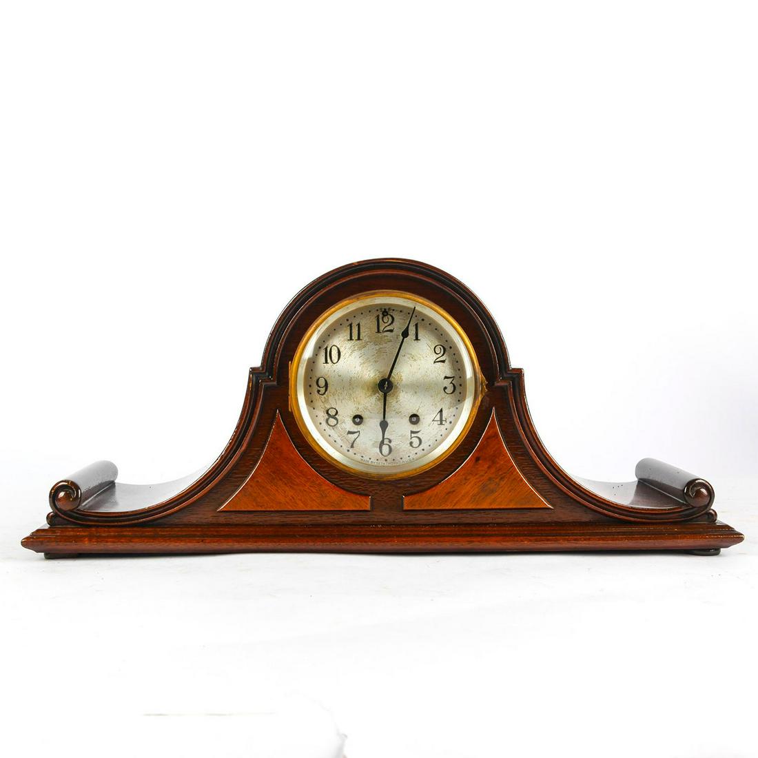VINTAGE AMERICANA SETH THOMAS WOODEN MANTLE CLOCK: Original metal chime pendulum and components. Issued: c. 1940 Dimensions: 8.75"H x 21.5"L Manufacturer: Seth Thomas Clock Company Country of Origin: United States