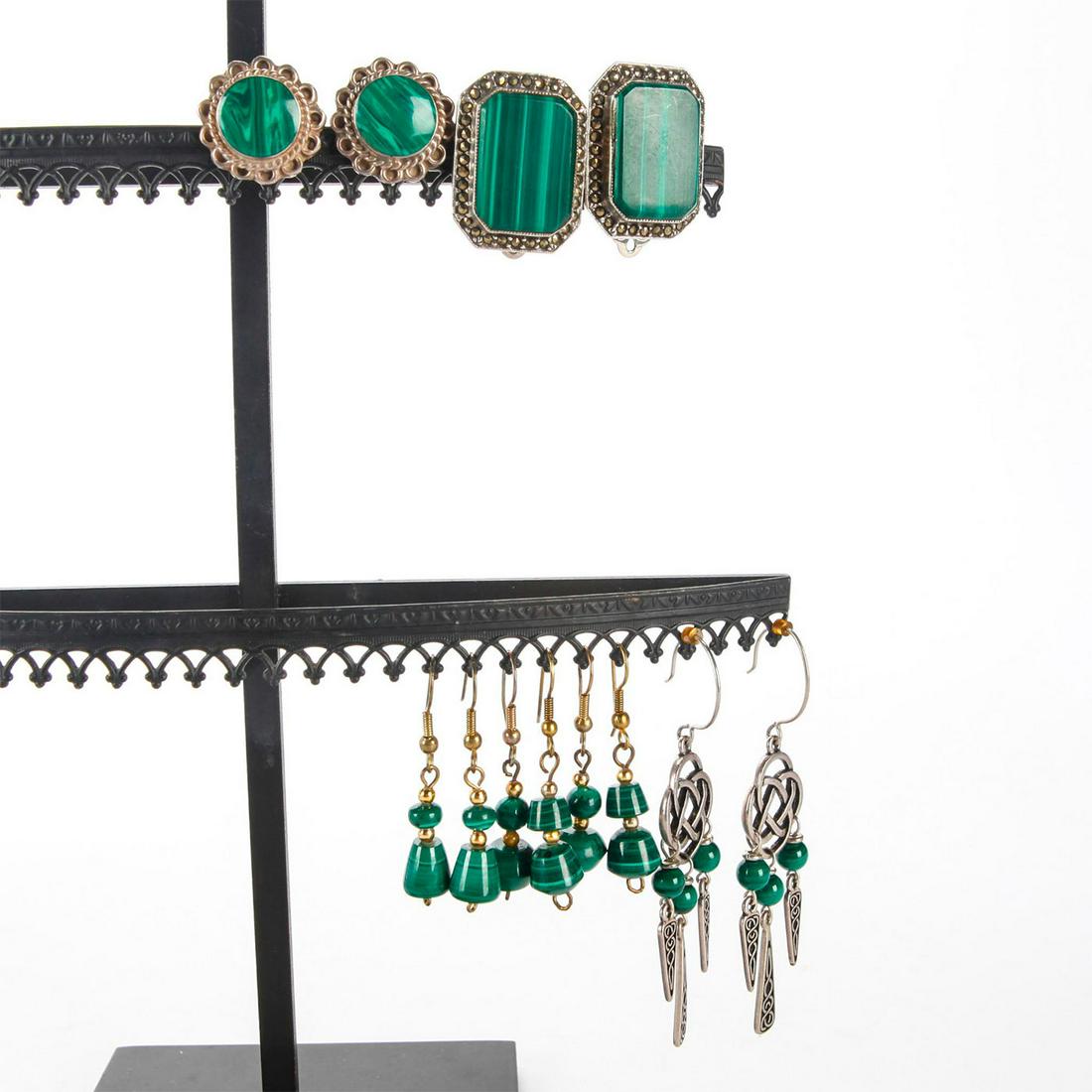 6 PAIRS OF MALACHITE EARRINGS: 2 pairs stamped 925. 1 pair is clip on. Total weight is approximately 60.7g. Issued: 20th c. Dimensions: 1.5"H, largest