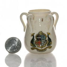 TEMPLE PORCELAIN CRESTED HERALDIC VASE, ILFRACOMBE (1 of 3)