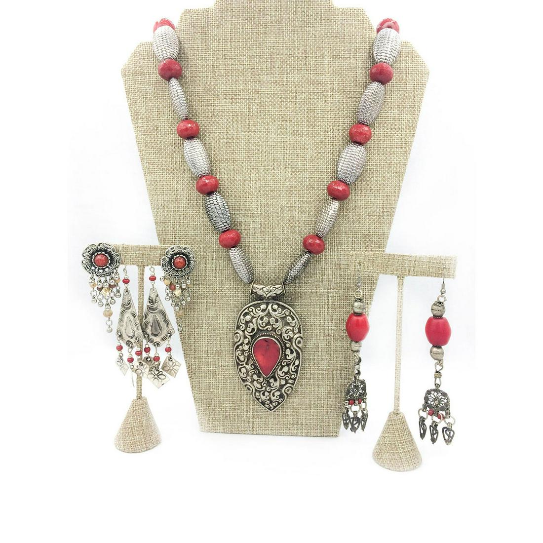 3 PAIRS OF INDIAN SILVER TONE EARRINGS AND 1 NECKLACE (1 of 5)