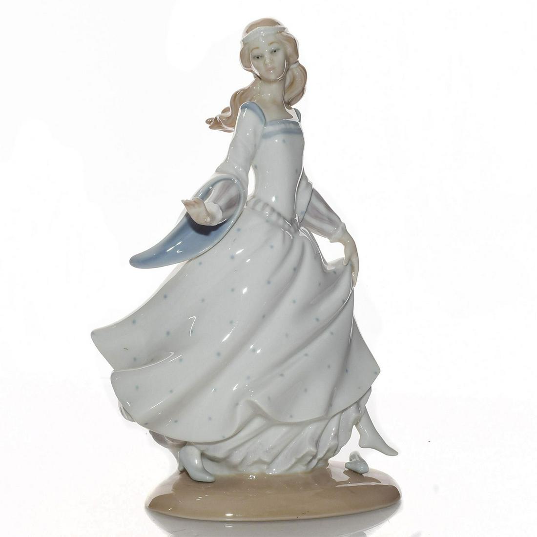 LLADRO FIGURINE, CINDERELLA 01004828 (1 of 3)