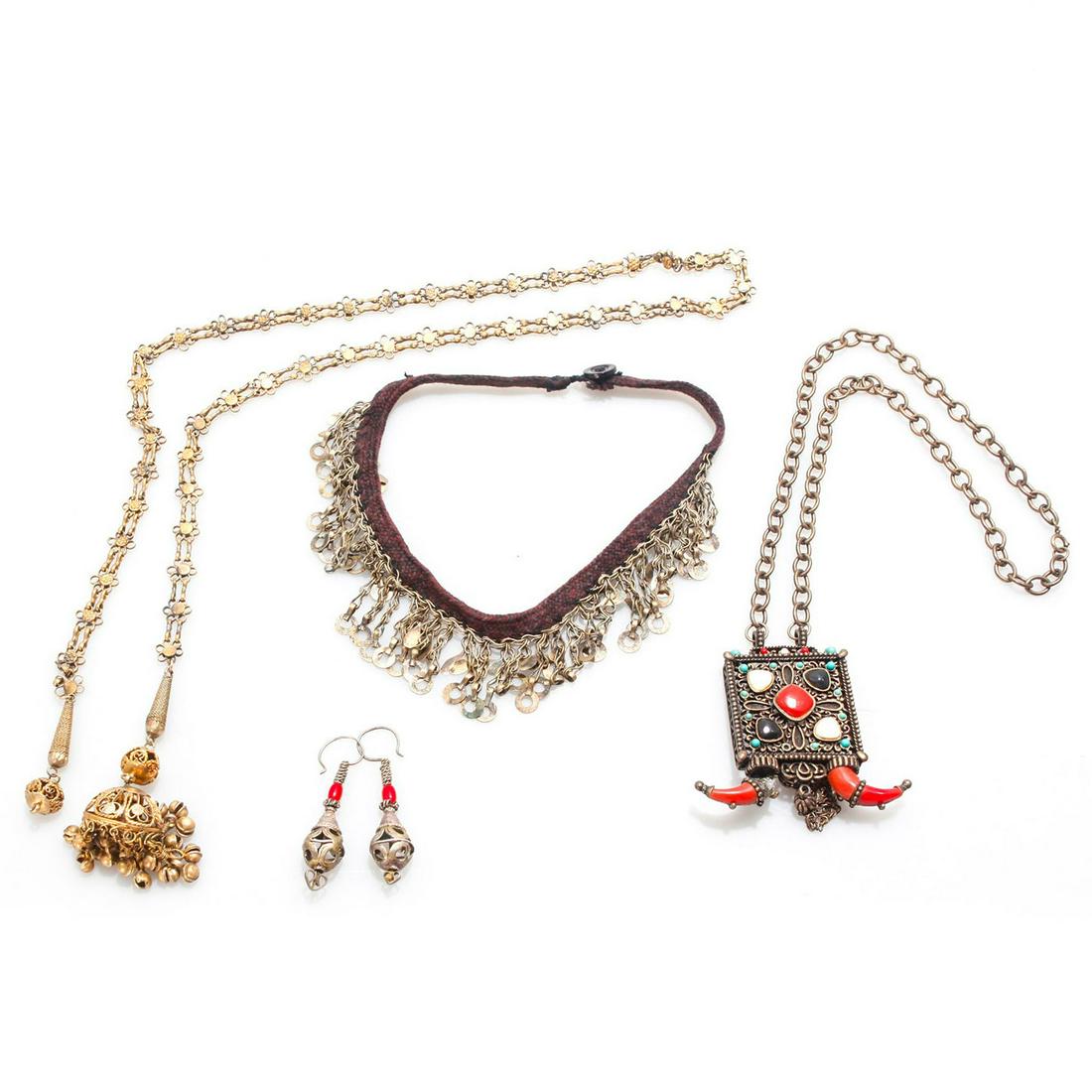 3 VINTAGE INDIAN NECKLACES, 1 PAIR EARRINGS (1 of 4)