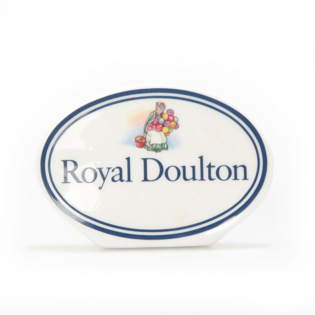 ROYAL DOULTON OVAL SHAPED DEALER TABLE DISPLAY PLAQUE (1 of 2)