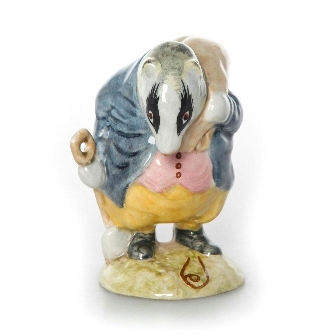 RARE BESWICK BEATRIX POTTER'S TOMMY BROCK WITH OPEN (1 of 3)