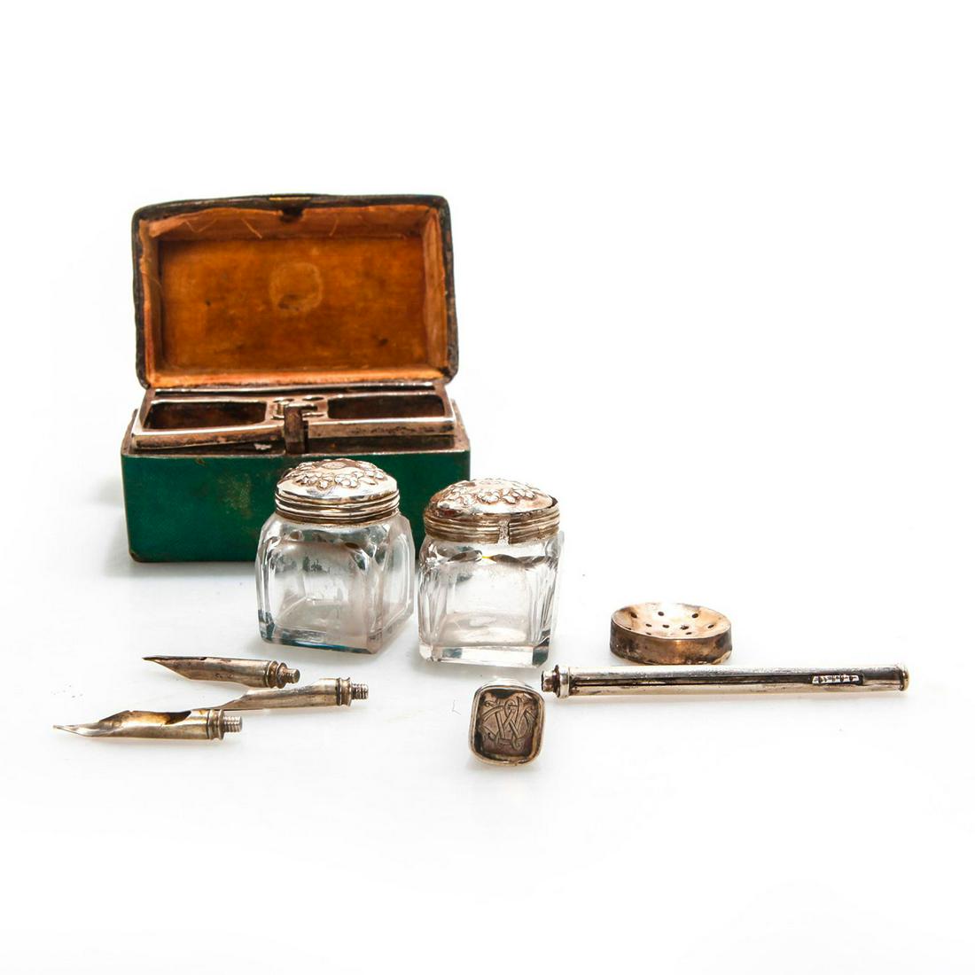ANTIQUE MINI GLASS SALT AND PEPPER TRAVEL CASE (1 of 8)