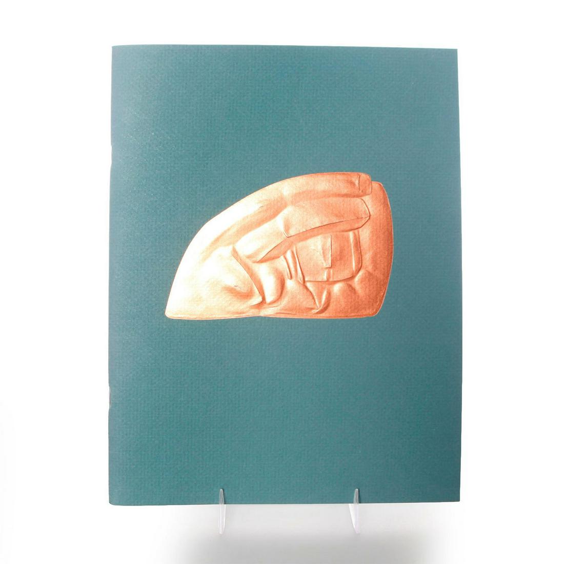 BOOK, PROCESS & EXPLORATION ALEXANDER ARCHIPENKO: Soft cover 32 pp. Illustrated. #AlexanderArchipenko #Sculpture #Modernism #BronzeSculpture #Bronze Issued: 2002 Dimensions: 11"L x 8.5"W Manufacturer: Eaton Fine Art Country of Origin: United States