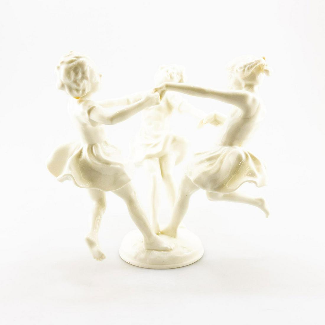 HUTSCHENREUTHER SELB PORCELAIN FIGURAL GROUP, MAY DANCE: Vintage, glazed lustre of white. Artist signed K TUTTER. #Hutschenreuther #GermanPorcelain #MayDance #ChildSculpture #VintageCeramics Artist: Karl Tutter Issued: c. 1960 Dimensions: 9"H x 9"W Manufact