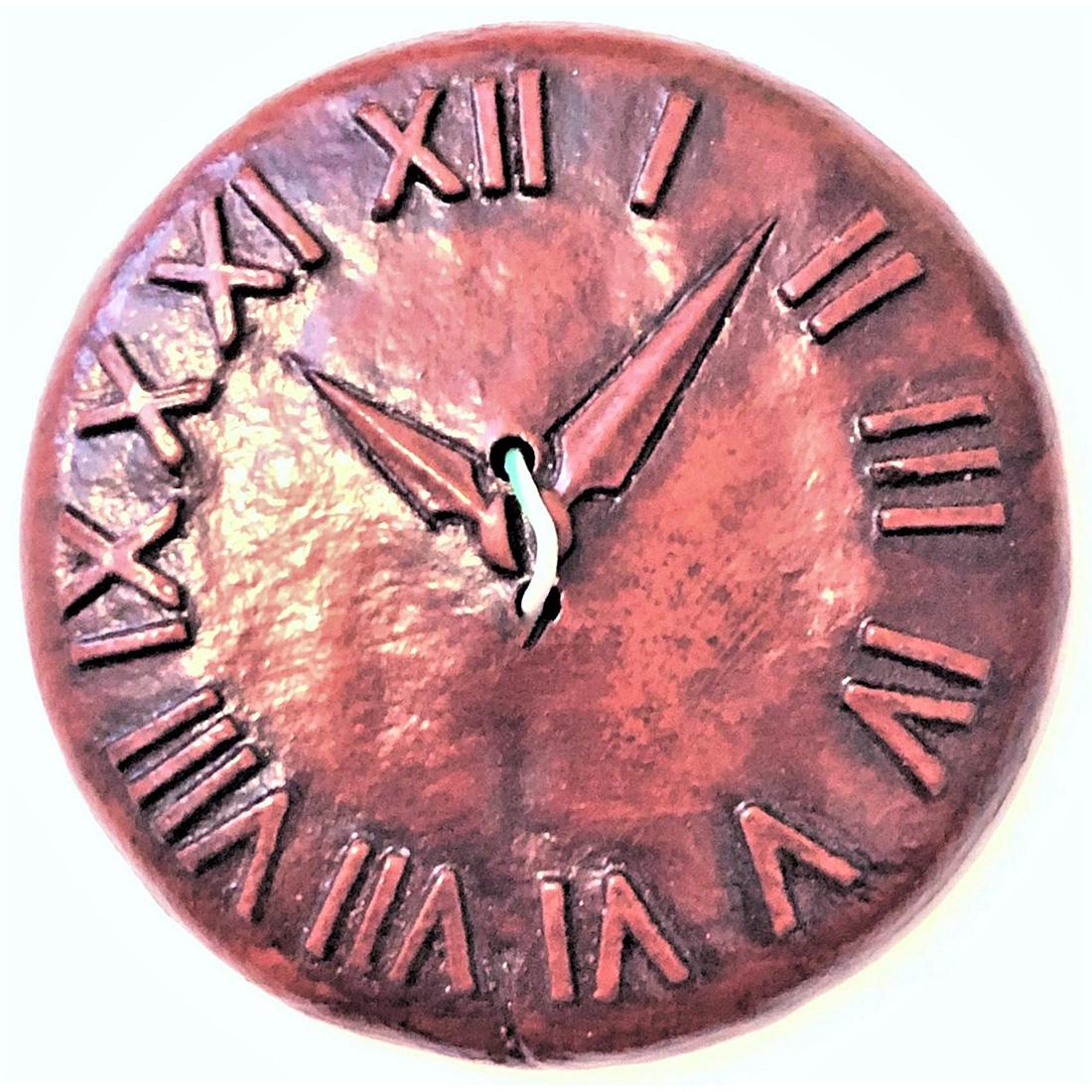 A RARE DIVISION 3 BURWOOD BUTTON DEPICTING A CLOCK: 1 large painted Burwood button from the 1940's of a wall clock. This button was produced in the 1940"s by the Michigan Button Manufacturer known as the Burwood Co. The clock is a scarce and desirable 
