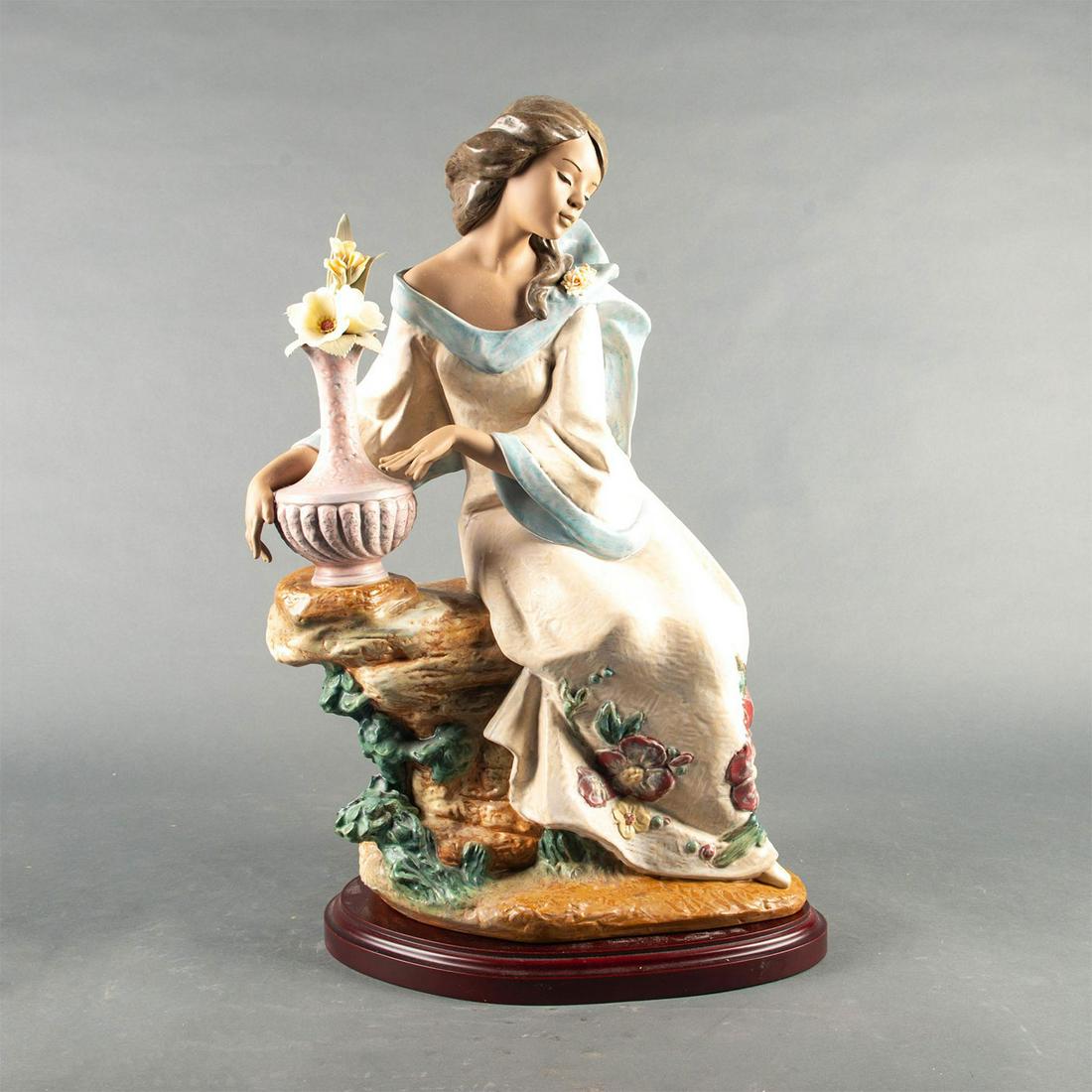 Large Lladro Sculptural Figure, Garden Breeze 01013583 (1 of 3)