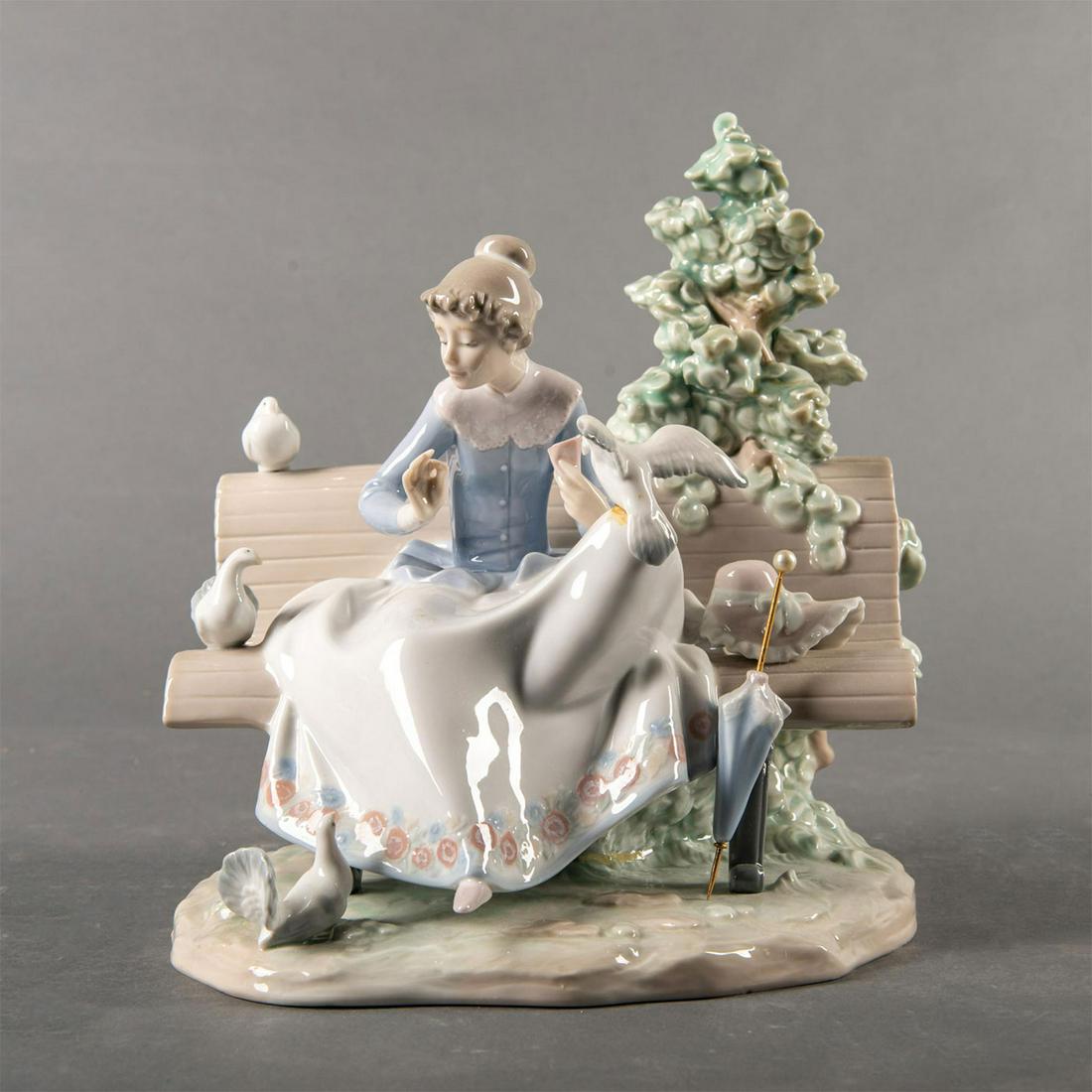 LLADROリアドロ『Feeding The Pigeons』01005428 Lladro Feeding the Pigeons #5428 Matte Finish - Etsy
