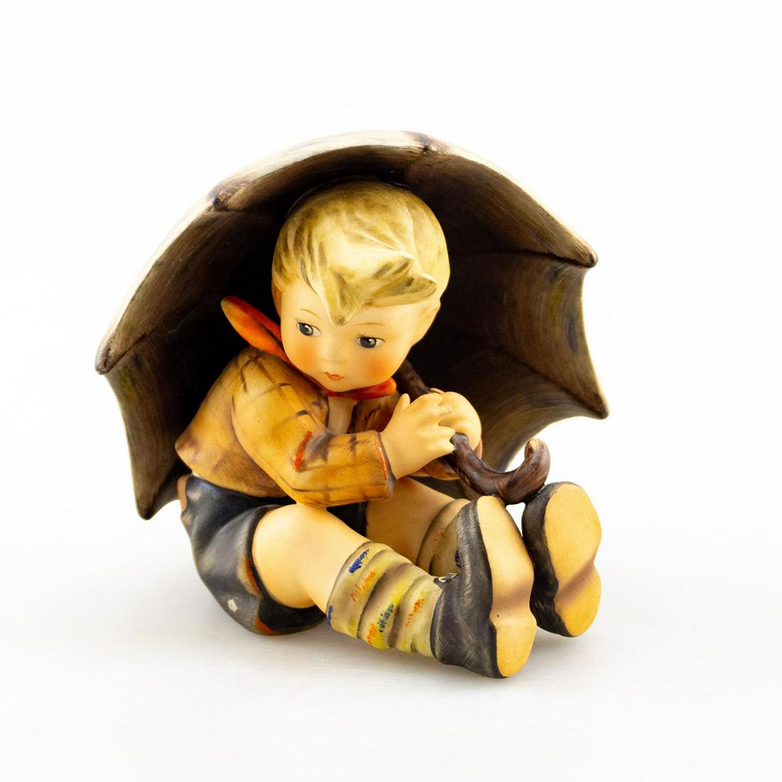 GOEBEL HUMMEL FIGURINE, UMBRELLA BOY 152 (1 of 5)