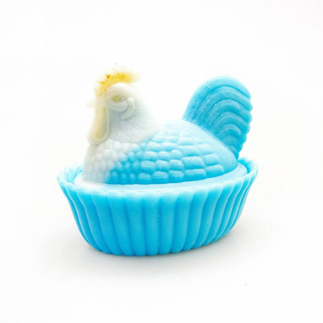 VINTAGE BLUE MILK GLASS COVERED DISH, ROOSTER DESIGN (1 of 4)