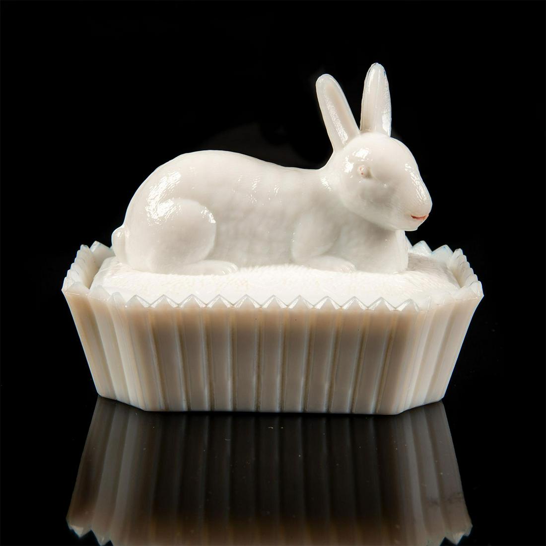 WESTMORELAND WHITE MILK GLASS RABBIT ON NEST, COVERED (1 of 7)