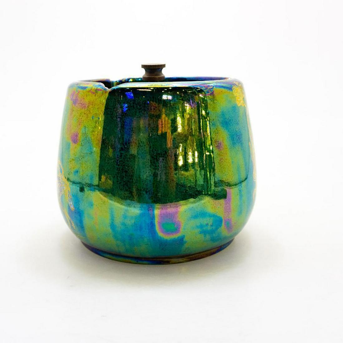 PEGASUS CROWN DEVON FIELDINGS LUSTERINE HORSES HUMIDOR (1 of 3)