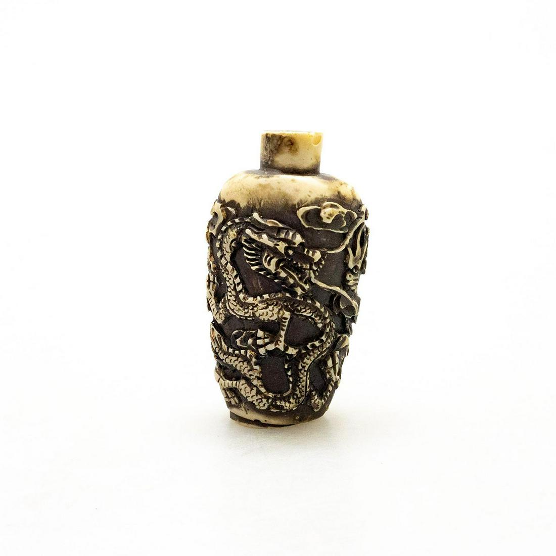 Chinese Vintage Snuff Bottle, Celestial Dragons: In a striking primitivistic style, with encircling allegorical serpents. #SnuffBottles #VintageSnuffBottles #Tobacciana #CelestialDragons #Tianlong Issued: c. 1970 Dimensions: 2.5"H x 1.5"W Country of