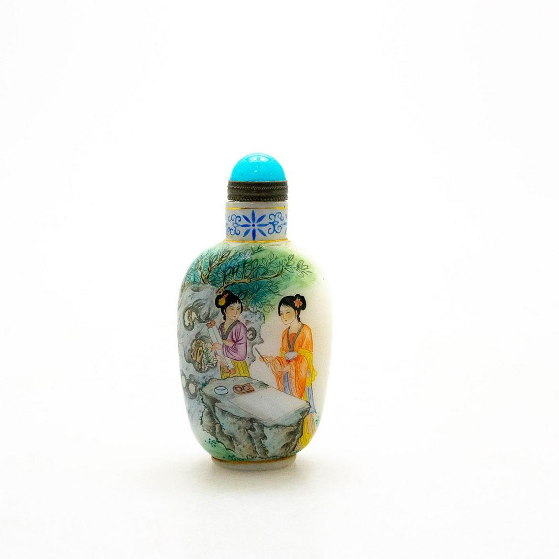 Chinese Vintage Snuff Bottle, Courtesan Artists: Delicate colors, three young artists and rich foliage. Robins egg blue stopper. Chinese characters to base. #SnuffBottles #VintageSnuffBottles #Geishas #QingluoNvzi Issued: c. 1970 Dimensions: 3.75"H 