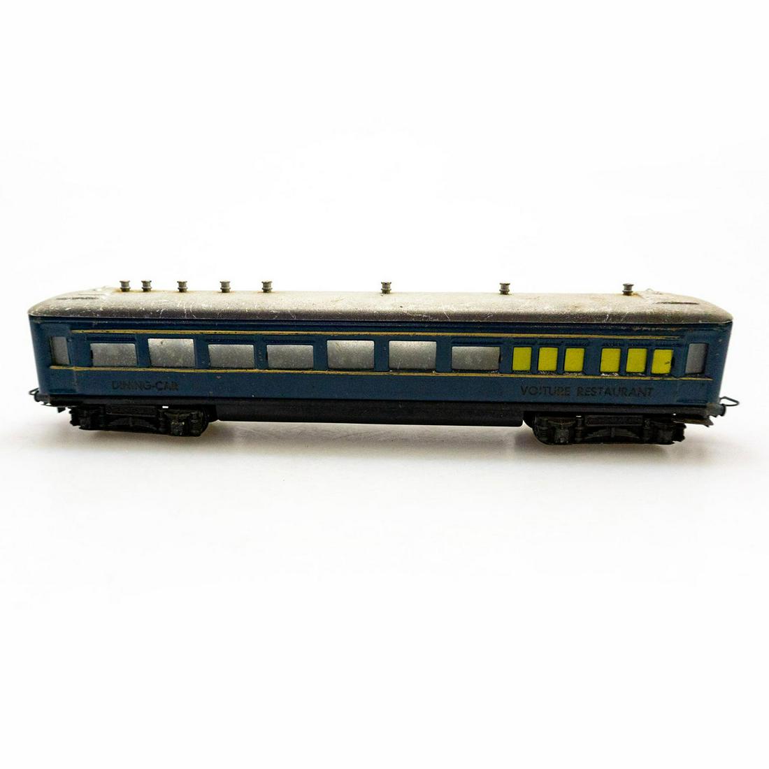 Vintage Model Train Dining Car, Voiture Restaurant: Vintage model train dining car. In the style of Marklin. Issued: 20th c. Dimensions: 2"H x 9.5"L