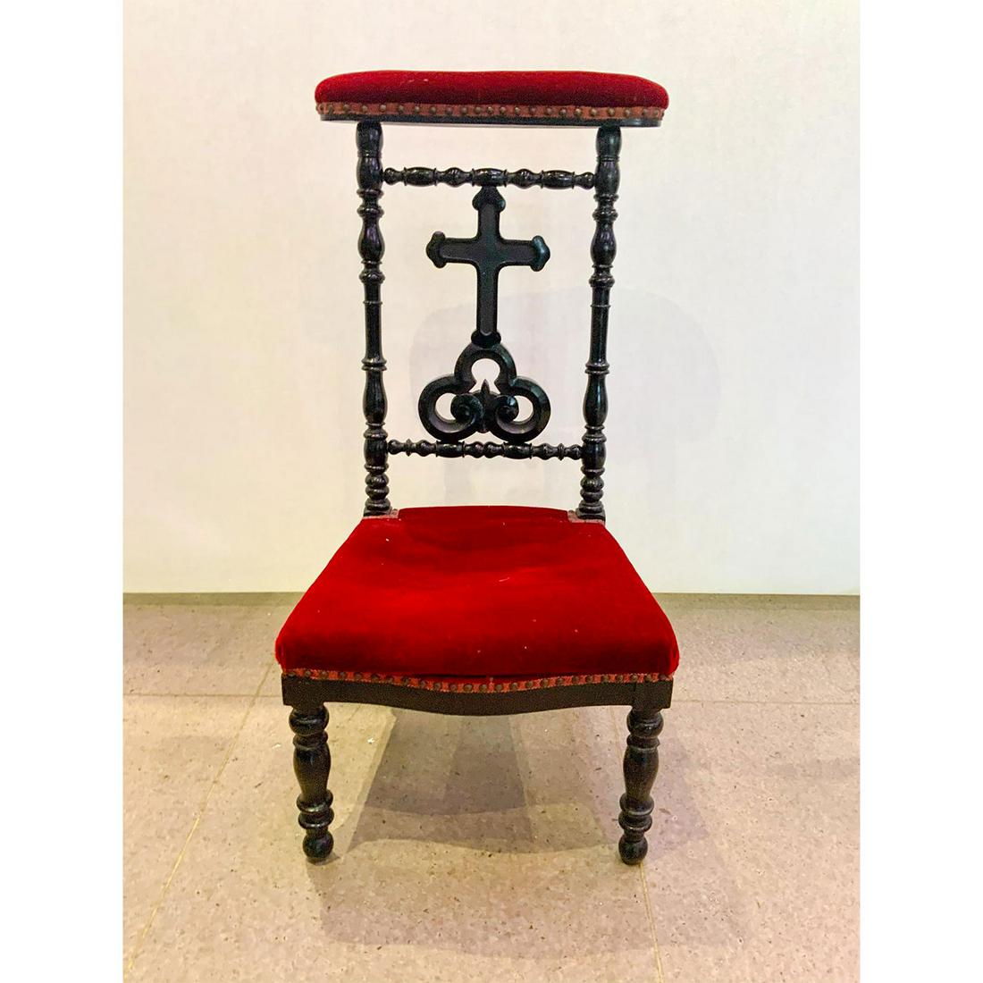 Antique 19Th Century Gothic Prayer Prie Dieu Chair: In black lacquer with original velvet fabric - great carving. Issued: 19th Century Dimensions: 18"W x 38.5"H Country of Origin: France