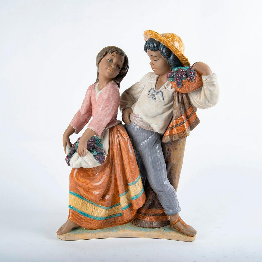 Lladro Porcelain Figurine, First Crush 01012359 (1 of 3)