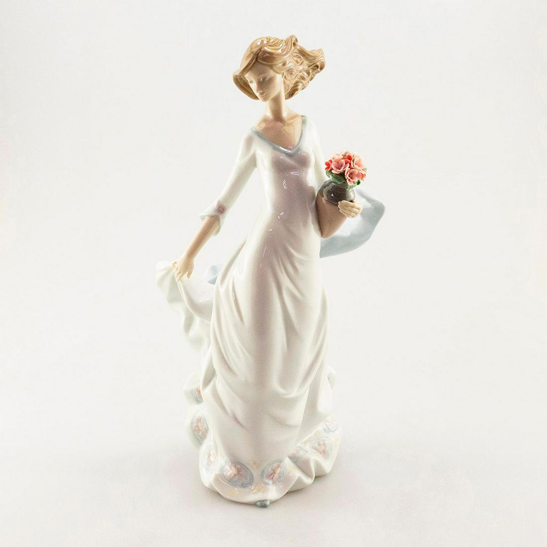 Lladro Porcelain Figure, Reverie Moment 1008242 (1 of 3)
