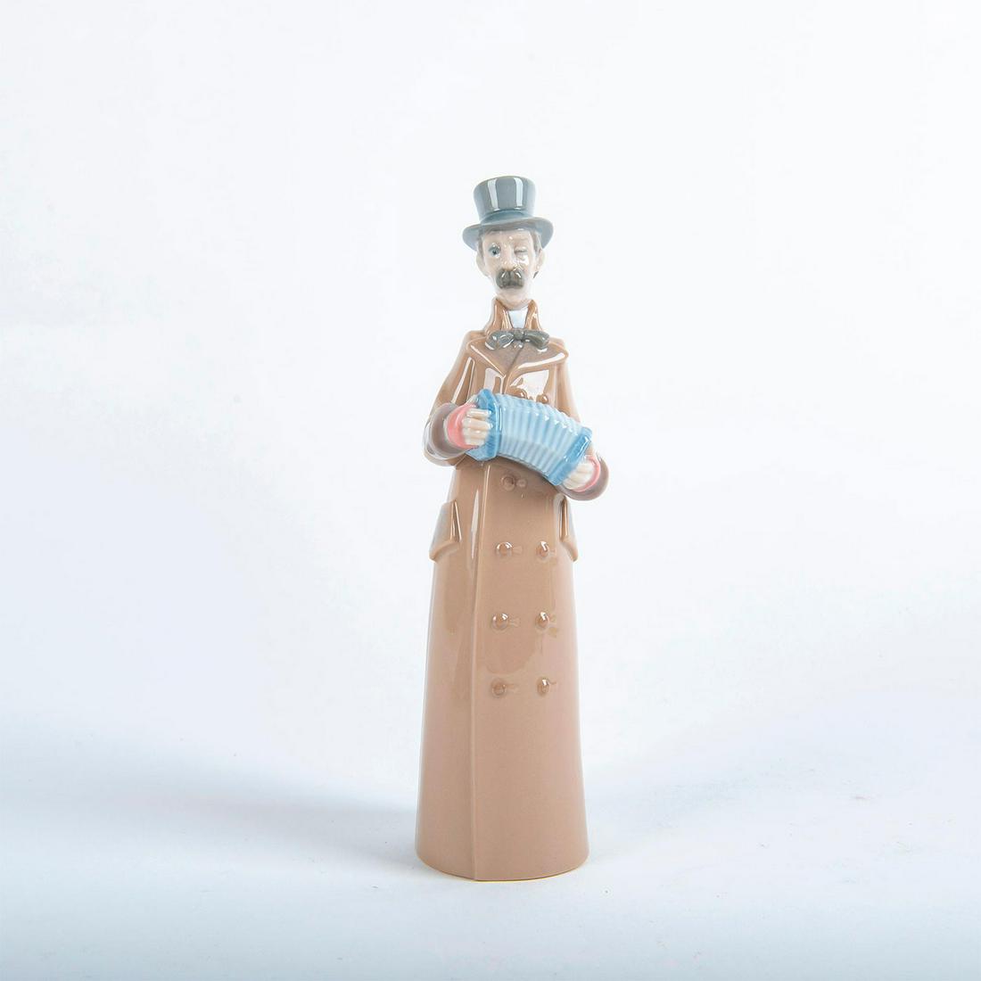 Lladro Porcelain Figurine, Musician With Accordion (1 of 3)