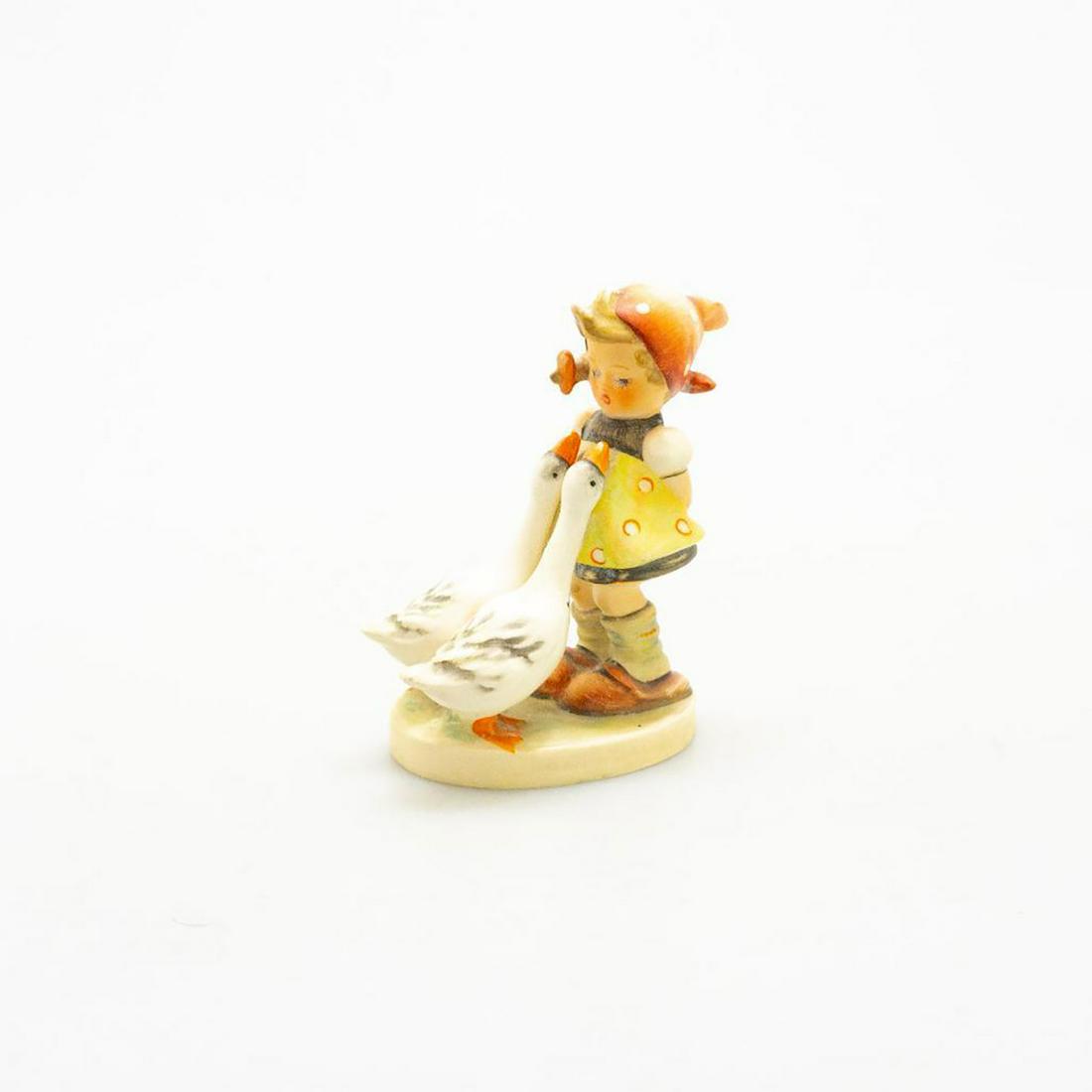 GOEBEL HUMMEL FIGURINE, GOOSE GIRL # 47 3/0 (1 of 3)