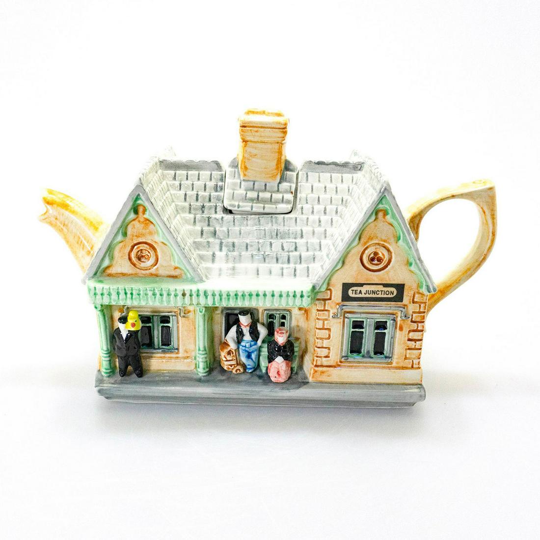 Swineside Train Station Teapot (1 of 4)