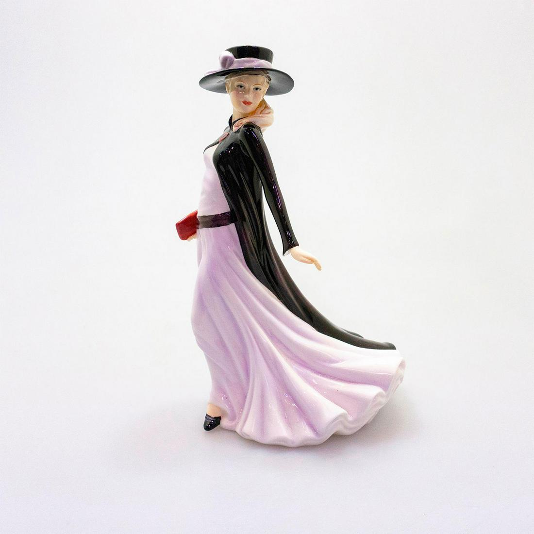 My Love HN5100 - Royal Doulton Figurine: Part of the Romantic Theme pretty ladies series collection. Includes original presentation box. Royal Doulton backstamp. Artist: Valerie Annand Issued: 2007 - 2009 Dimensions: 9"H Manufacturer: Royal 
