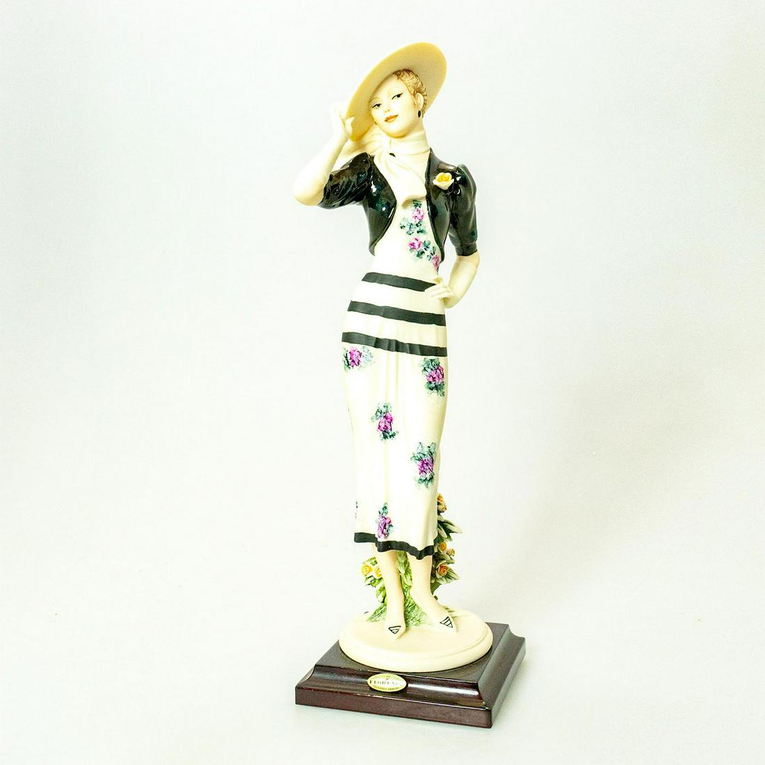 Florence Giuseppe Armani lady Figurine, Tiffany 1331C (1 of 6)