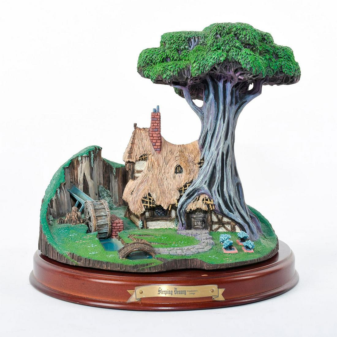 Disney Classics Figure, Woodcutter's Cottage Sleeping (1 of 5)